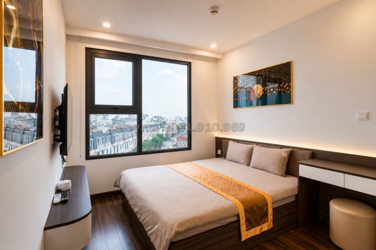 Phòng ngủ cạnh cửa sổ Luxe 404 Hoàng Huy Commerce